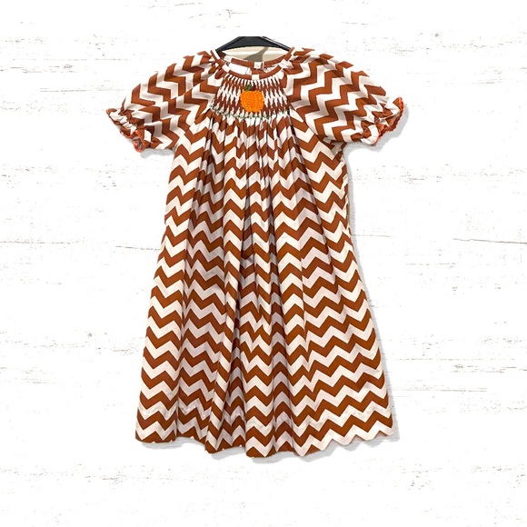 Smocked Giraffe Dress Size 2 - Picture 1 of 7